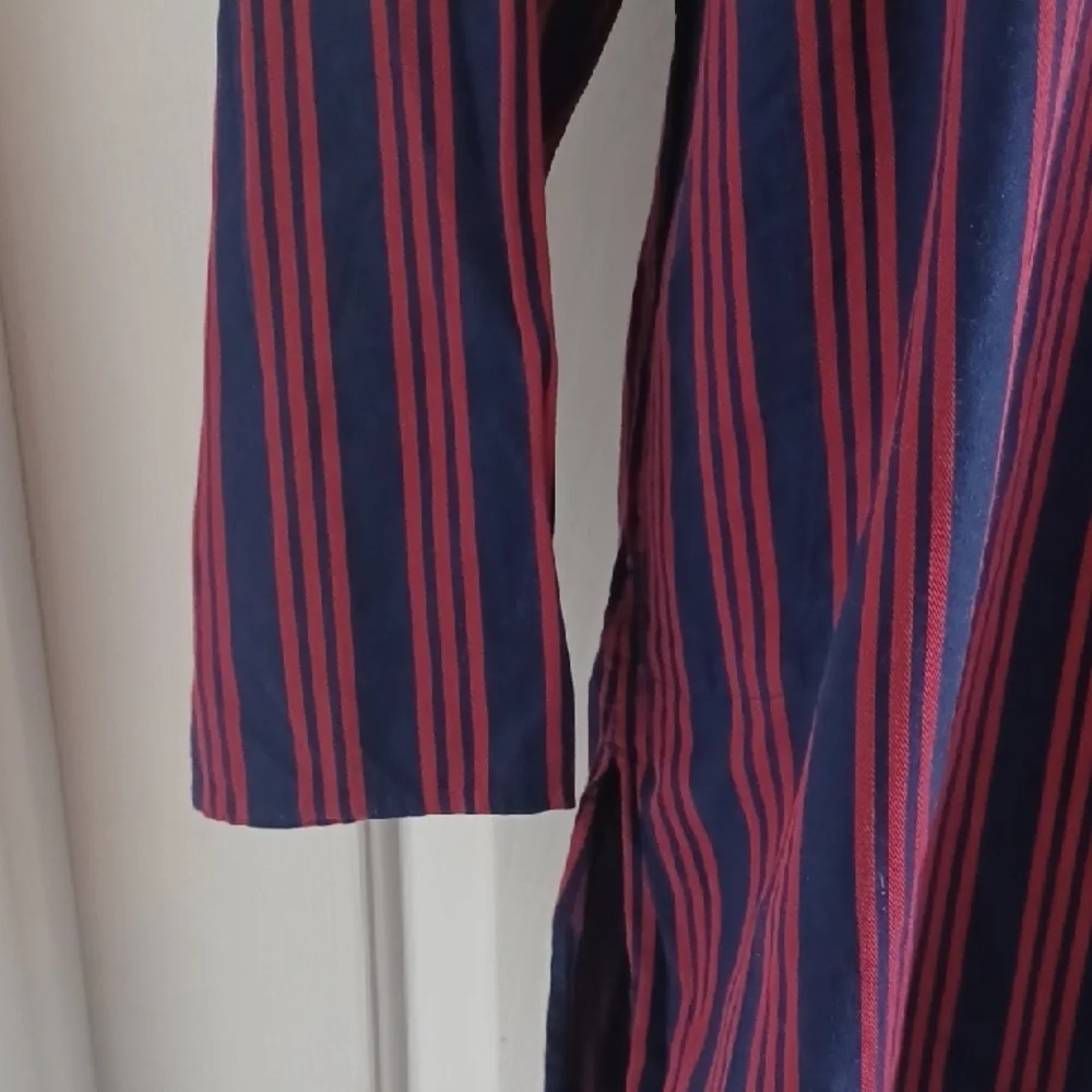 Shatabdi Striped Blue and Red Men's Kurta - Picture 7 of 8